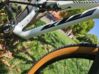 Ktm carbono 2024 seminueva doble suspension mtb