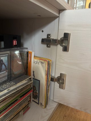 Mueble TV salón madera blanco y negro