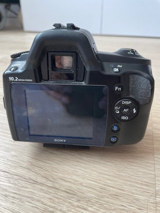 Sony Alpha A230 + Objetivo 18-55mm