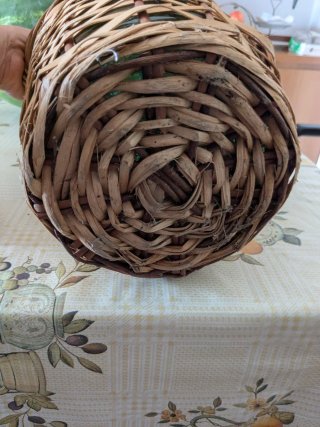 Damigiana in vetro e vimini