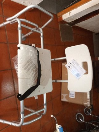 Banco de baño extraíble sin estrenar