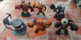 Skylanders Wii lote 36 figuras + 2 juegos + portal