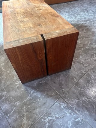 Mesa centro madera maciza robusta