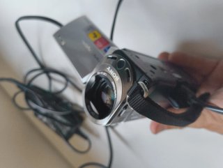 Sony Handycam DCR-SX34E + Batería y Cargador