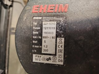 Pecera 60L con mesa y filtro