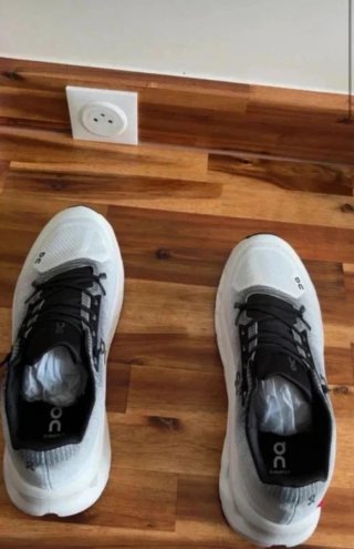 On Running Talla 37 Gris/Blanco