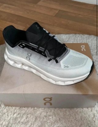 On Running Talla 37 Gris/Blanco