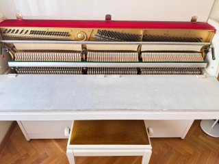 Piano Vertical YAMAHA M5J Blanco