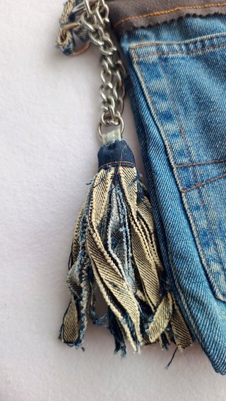 Bolso tejano con detalle de flecos