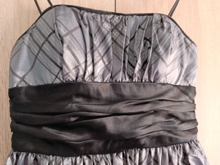 Vestido de fiesta gris y negro