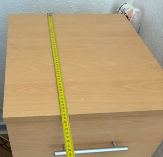 Mueble de madera con 2 cajones