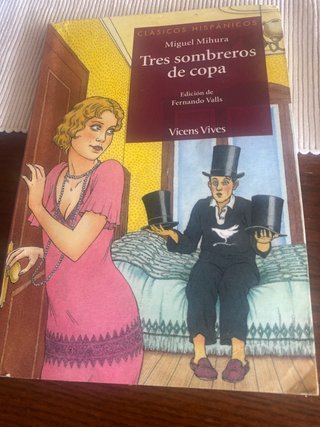 Tres sombreros de copa