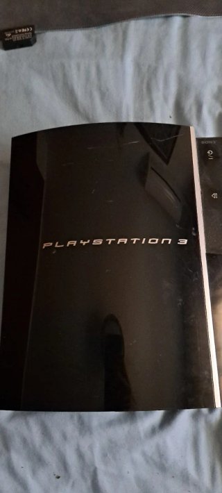 Playstation 3 FAT + Resistance 2