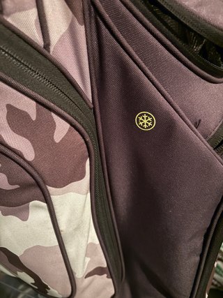Bolsa de Golf Nike 14 huecos, 8 bolsillos. Edicion