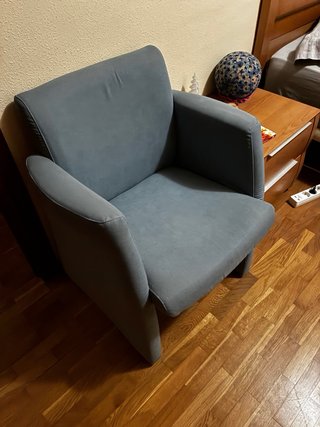 Sillón azul de tela