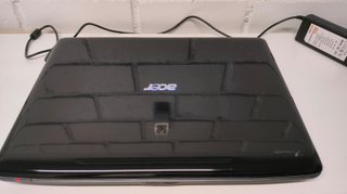 Portátil Acer Negro + Cargador