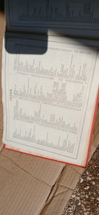 Improved stamp album
