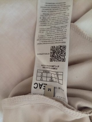 Vestido beige sin mangas