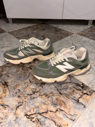 New Balance 9060 Beige/Verde