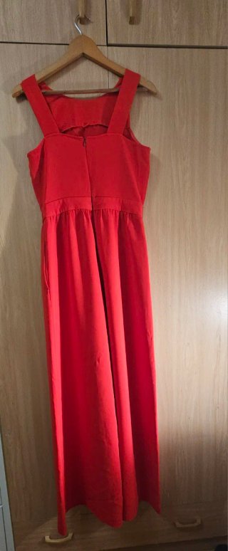 Mono largo rojo