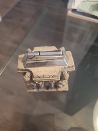 Mechero de mesa vintage figuras clásicas