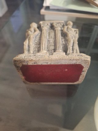 Mechero de mesa vintage figuras clásicas
