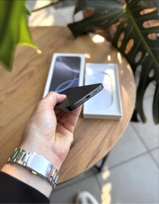 iPhone 16 Pro Max Garantia 16 Meses