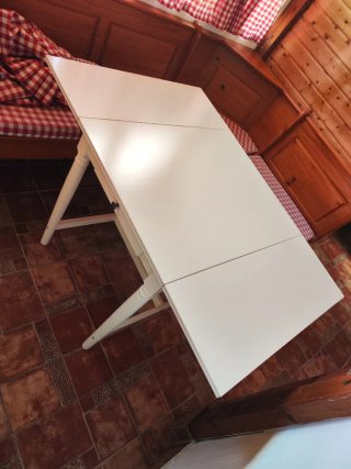 Mesa de comedor blanca extensible