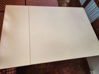Mesa de comedor blanca extensible