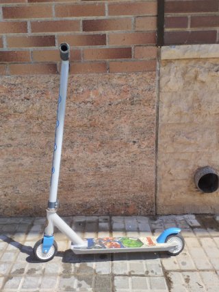 Patinete Avengers