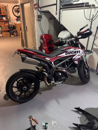 Ducati Hypermotard 821 - 18.000 km