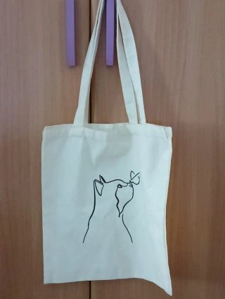 Tote bag