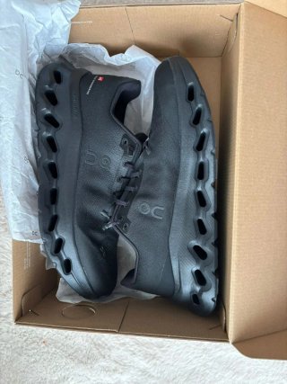 On Running Talla 41 Negro/Gris