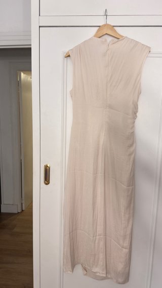 Vestido Lefties crema drapeado talla M