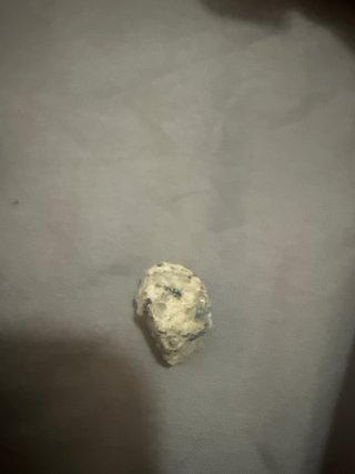 Diamante gris y blanco