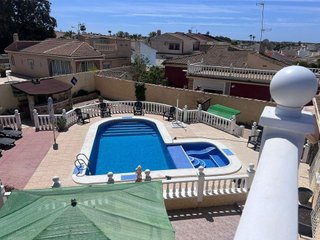 Chalet en alquiler en La Siesta - El Salado - Torreta en Torrevieja