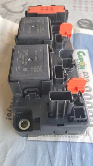 Relé G3843-28010 Toyota Corolla 2022-2023