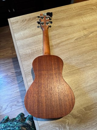 Ukelele Ashton + Afinador Admi