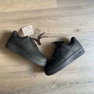 Nike Air Force 1 Triple Black Talla 40