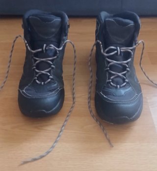 Botas de montaña talla 45-46 como nuevas