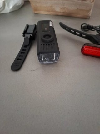 Luces LED para Bicicleta (Delantera y Trasera)