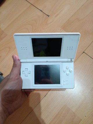 Nintendo DS Lite