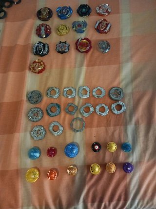 Lanzadores Beyblade y Pista