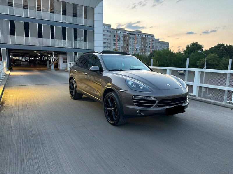 Porsche Cayenne 2013 - foto 1