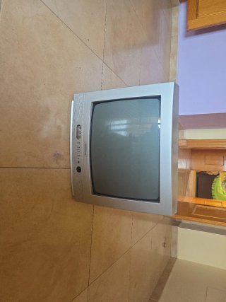 Televisor Antiguo Plata