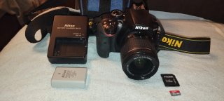 Cámara Nikon D3400 + Accesorios