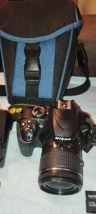 Cámara Nikon D3400 + Accesorios