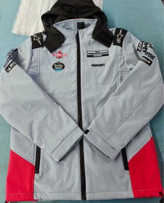Chaquetas escuderías
