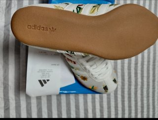 Zapatillas Adidas Tokyo bordadas Talla 39 ⅓