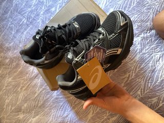 ASICS Kayano 14 Negro/Plata